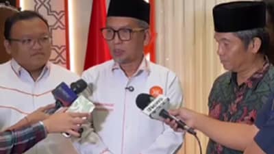 Presiden PKS AMY Al Muzammil Yusuf ijazahgate